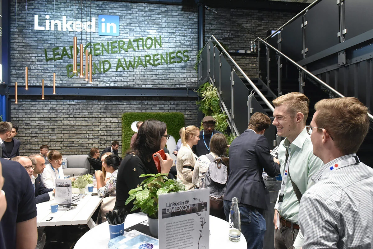 Blogging for managers: how LinkedIn Became a business medium