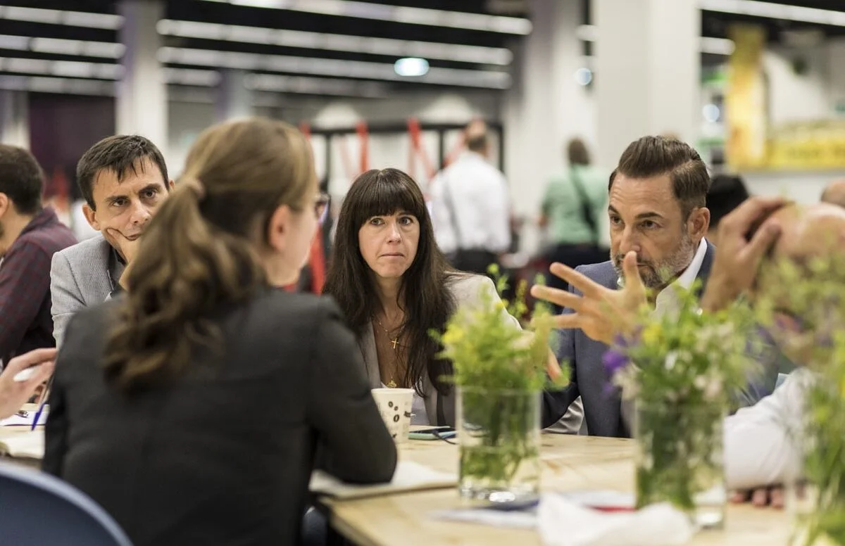 Hours of monologues for few results: Follow these 20 tips to make your meetings more efficient.