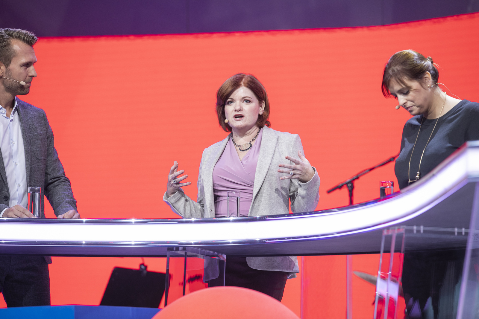 Paige O’Neill, CMO of Sitecore, discusses the new role of chief marketing officers at DMEXCO 2019. In the opinion of Paige O’Neill, CMO of Sitecore, the role of a chief marketing officer today is to be a chief customer officer.