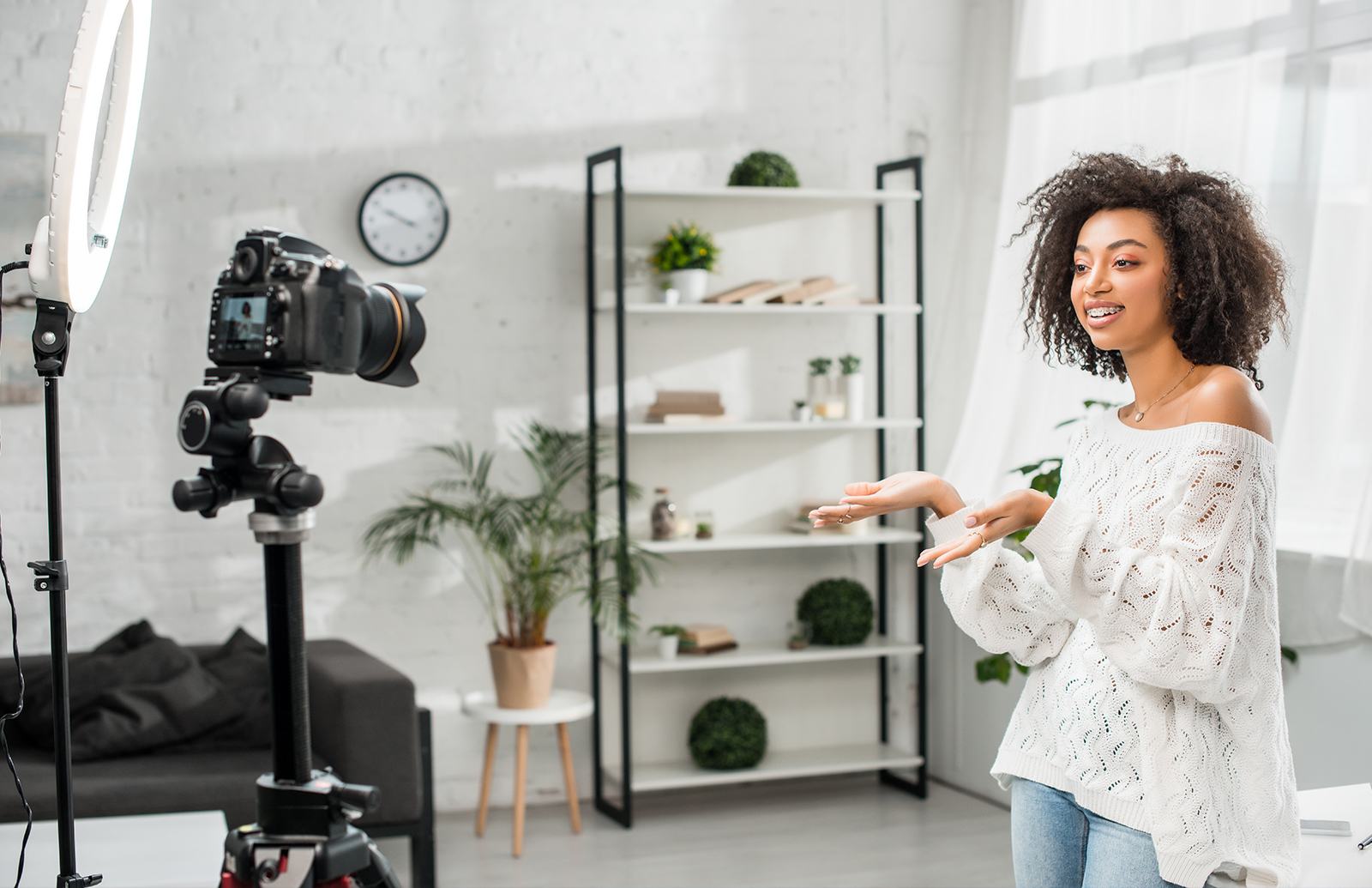 Purpose-driven influencers stand for consumer awareness and transparency. Purpose-driven influencers not only need to act credibly and authentically, they also have to collaborate with sustainable partners.