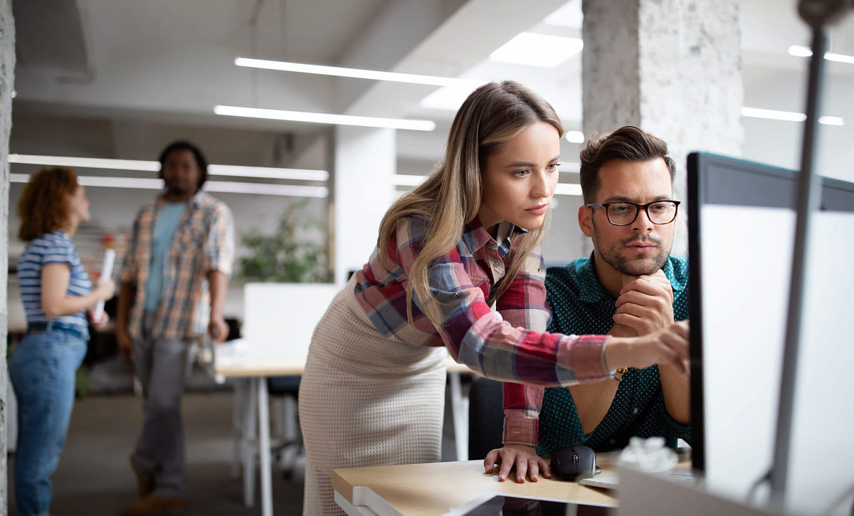 Erfolgreiches Tandem: Social Selling durch Marketing-Unterstützung aufwerten.