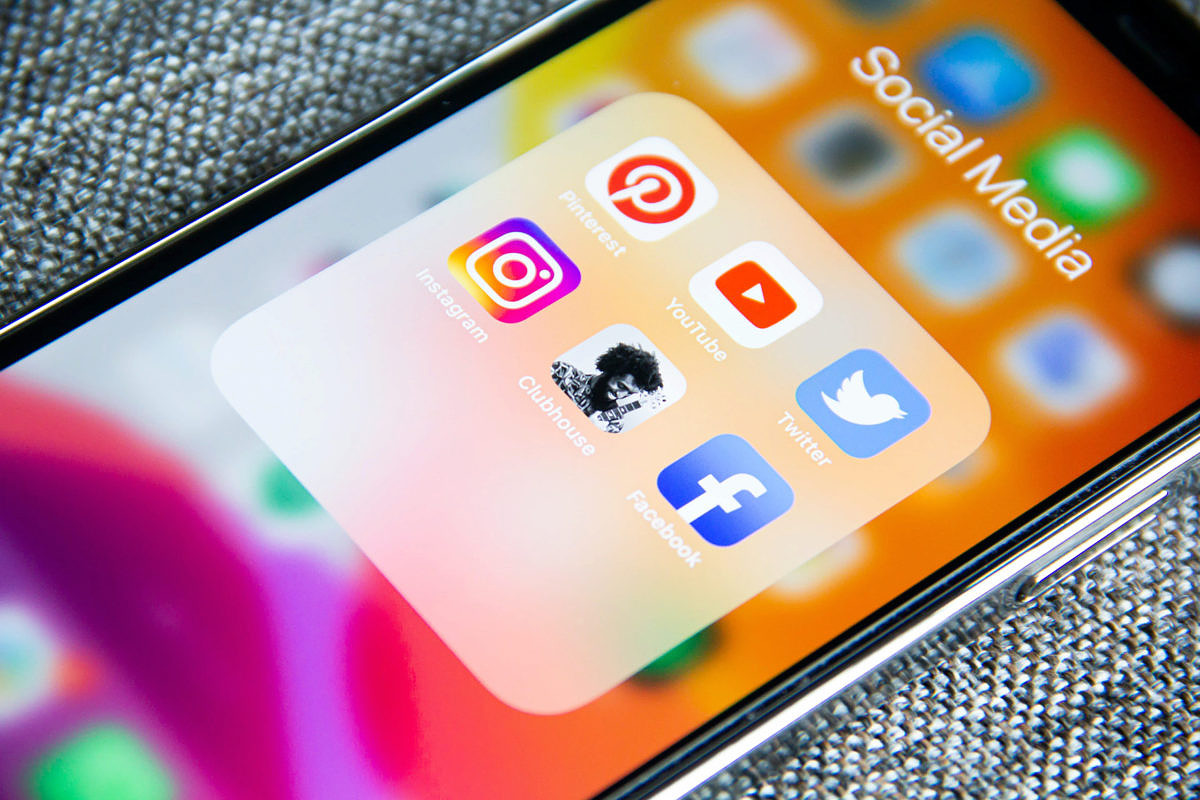 App providers such as Facebook are in a competition for best live audio app as well as listeners.