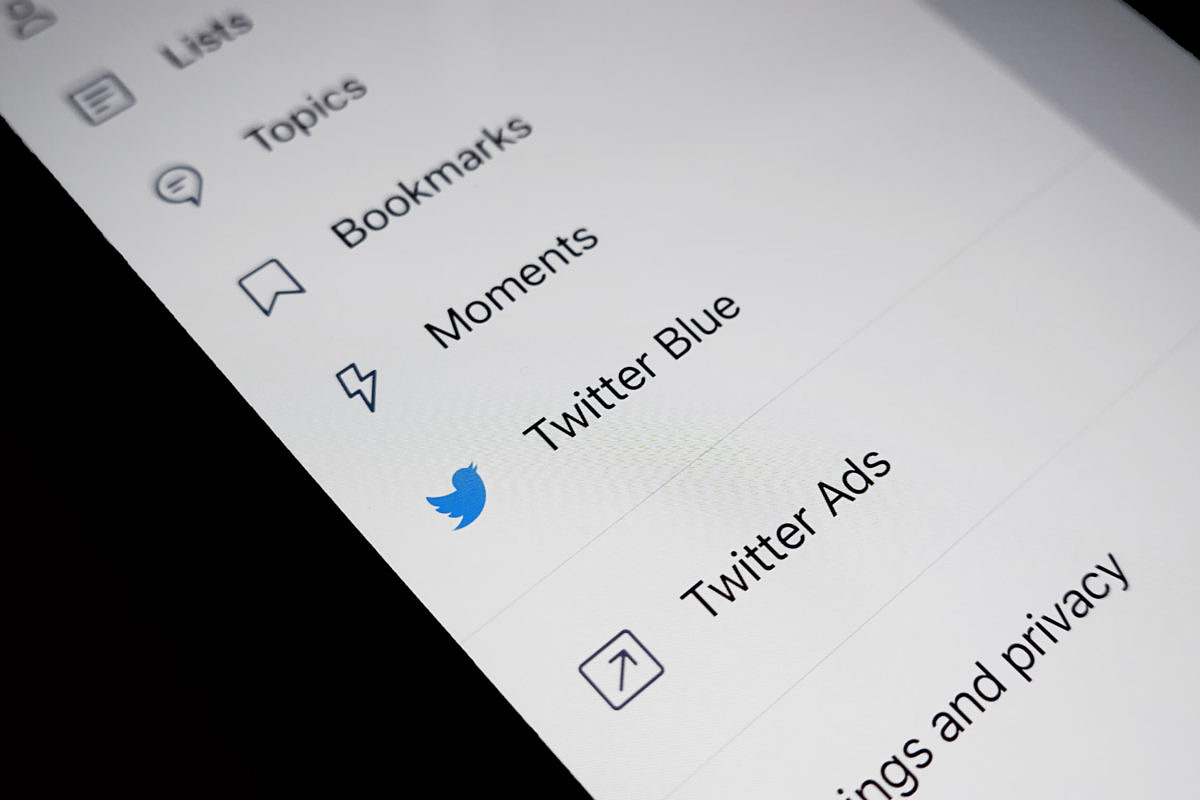 Mit Fleets, Blue und Spaces hat Twitter gleich mehrere neue Features veröffentlicht.