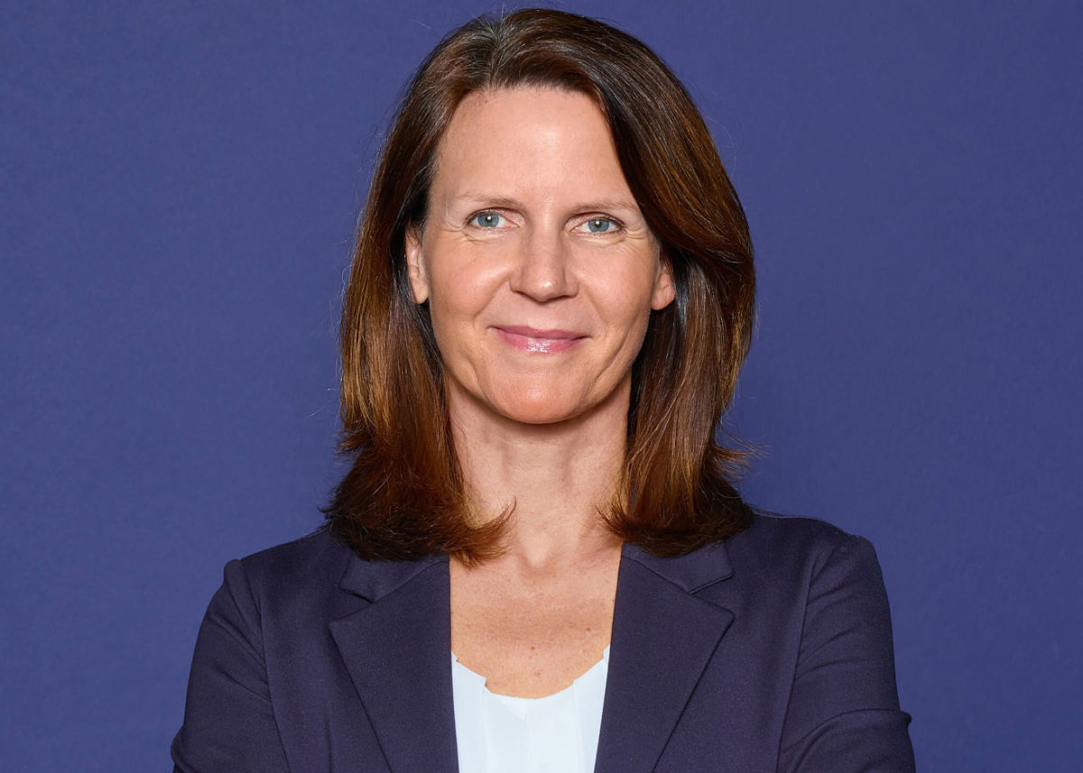 Maren Freyberg, Managing Director at executive search agency Dwight Cribb We wanted to ask Maren Freyberg how the shortage of skilled professionals can be addressed.