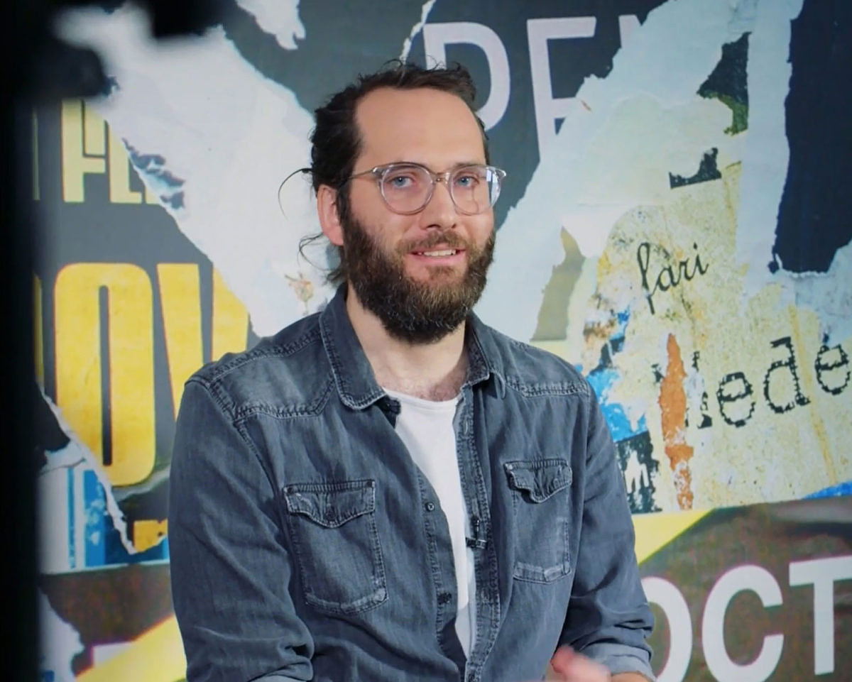 Tim Nieland über ein oder zwei Dinge über Connected TV. Tim Nieland von Ad Alliance weiß ein oder zwei Dinge über vernetzte TV-Werbung.