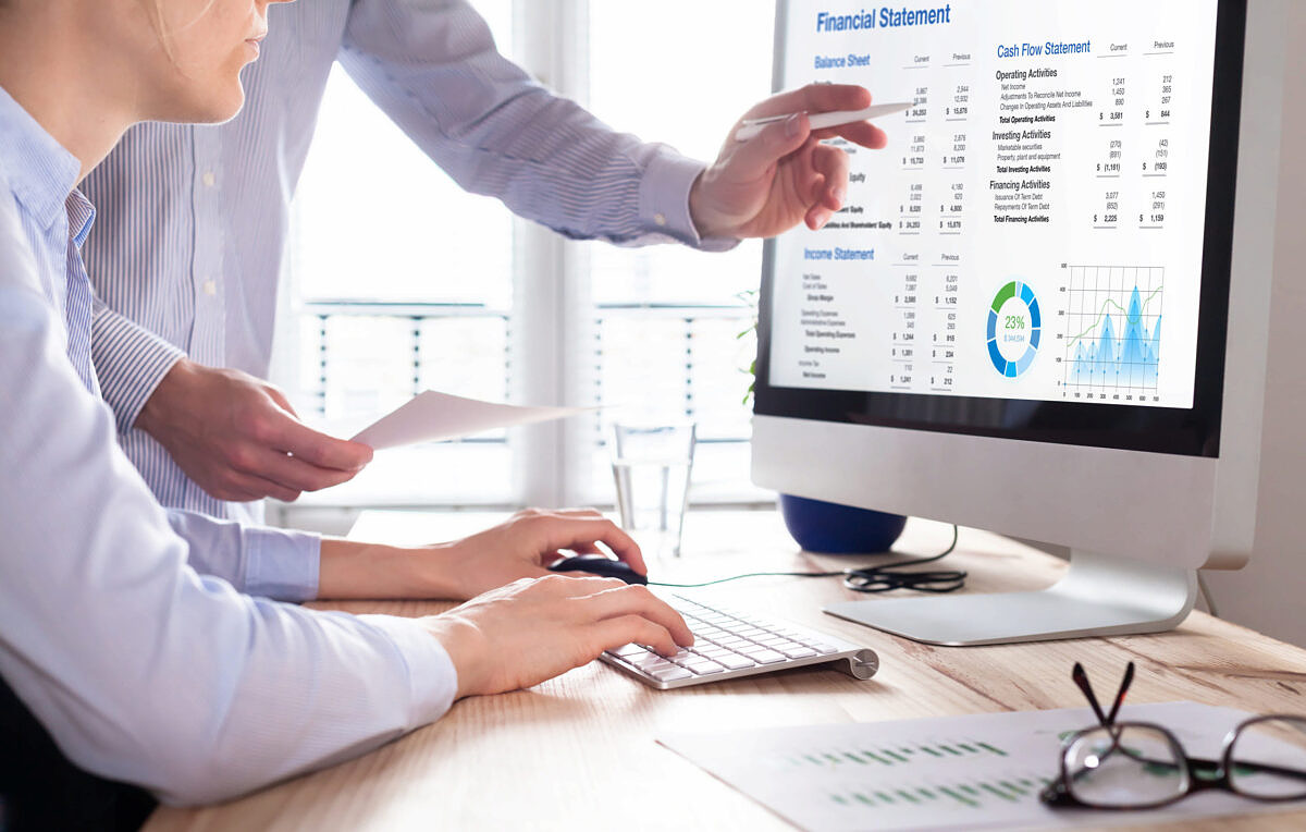 We present 5 important business development trends These are 5 current business intelligence trends you should keep an eye on.