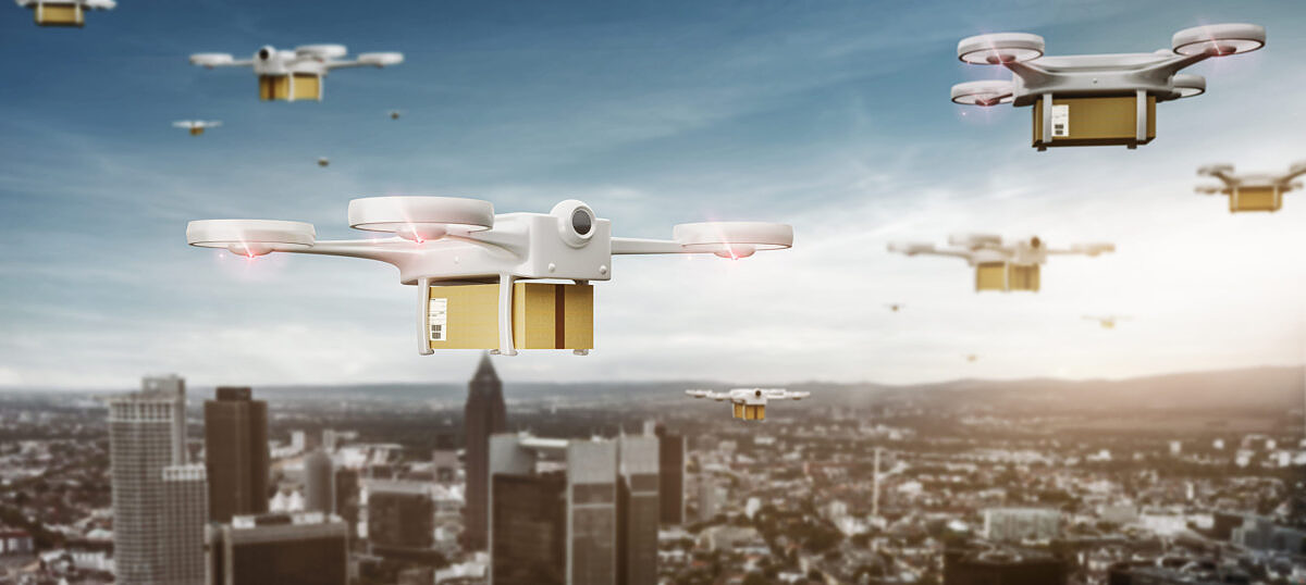 Drones aren’t delivering our Christmas presents yet. What’s the deal with Logistics 4.0? The delivery drone is the symbol of Logistics 4.0. How realistic is that scenario?