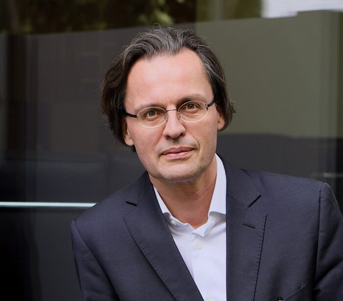 Bernhard Poerksen 2017 © Peter-Andreas Hassiepen Bernhard Poerksen
