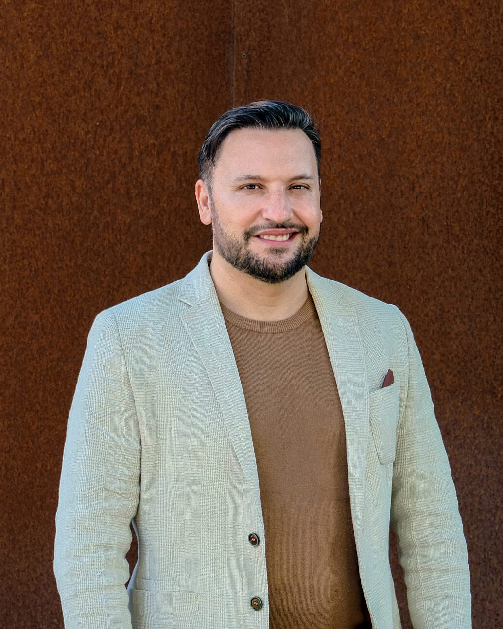 Porträt von Rafael Narvaez, Global CMO, Mutti, im DMEXCO Podcast