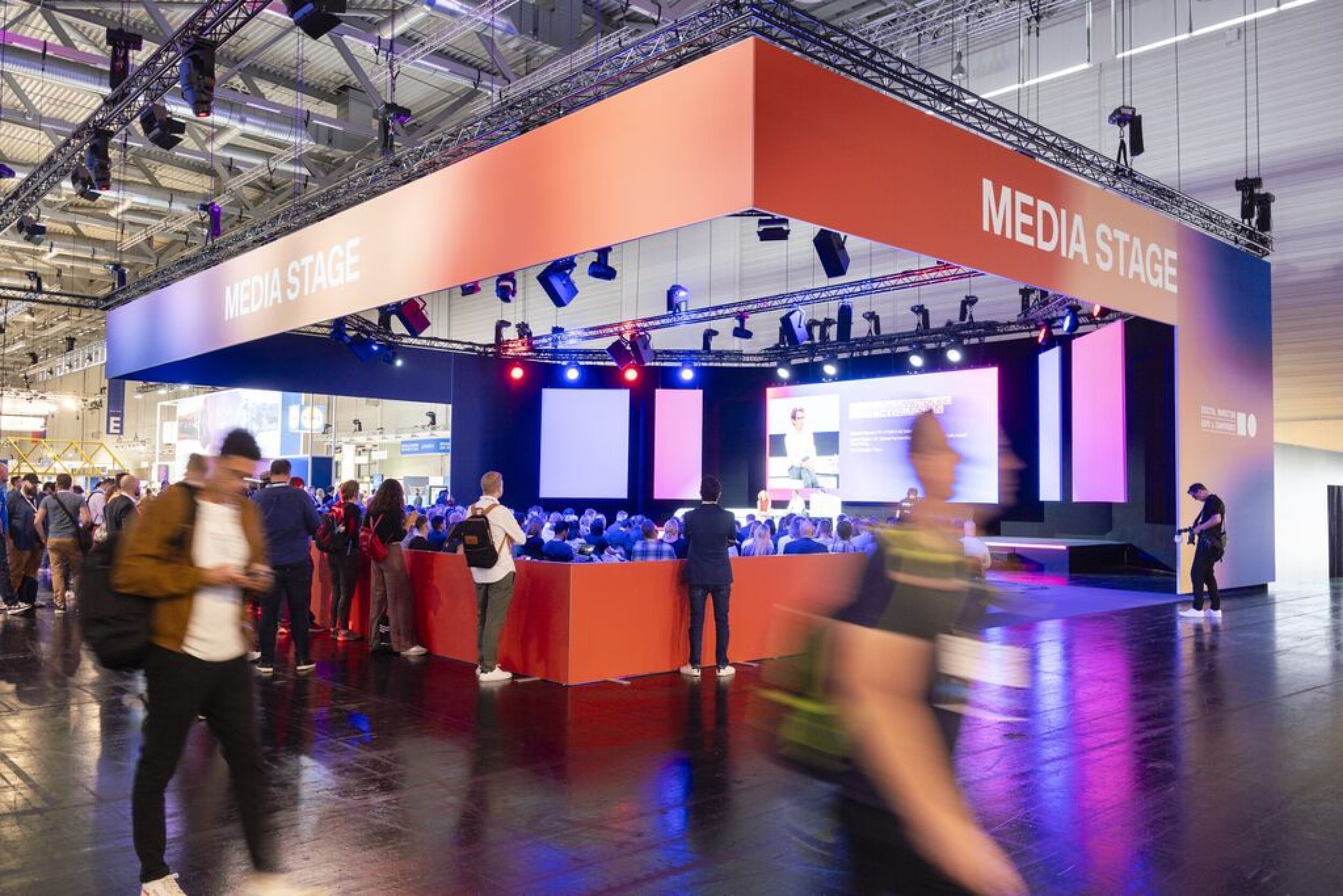 Medium-230921_MS2_01_016 Medium-230921_MS2_01_016