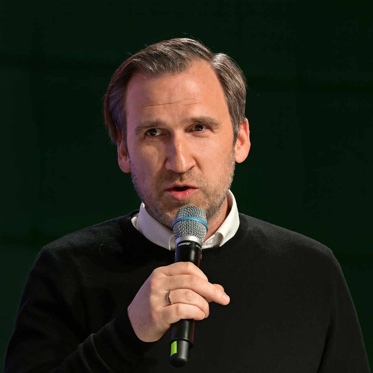 Head shot of Steffen Hubert, Director of External Affairs & Sustainability at Seven.One Media and Chair of the Sustainability Standards Committee at IAB Europe, speaking about the new era of marketing 