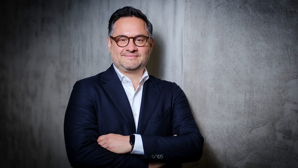 Norman Wagner von UTIQ erklärt im DMEXCO Podcast die Vorteile von Consent Service.