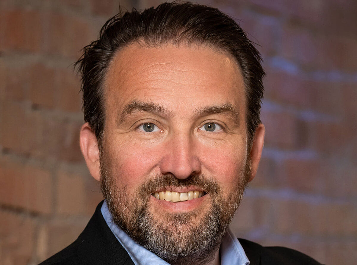 Alexander Kiock has already founded various startups and agencies (including 2txt NLG and Martian & Machine).