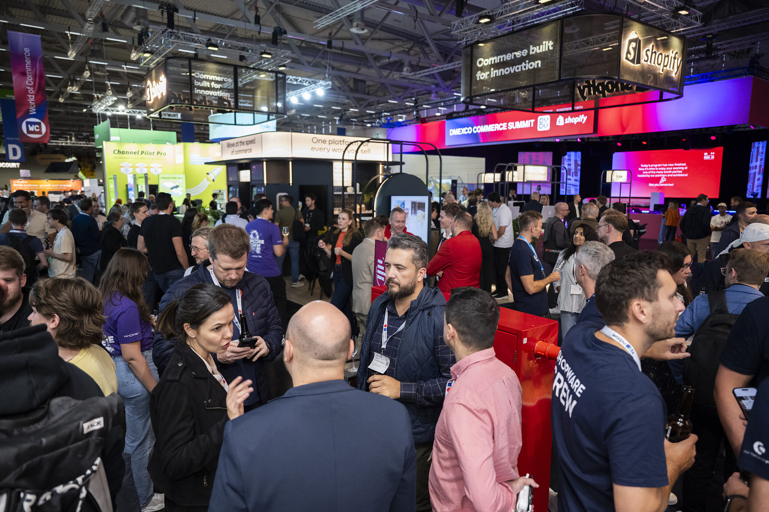 World of Commerce WoC