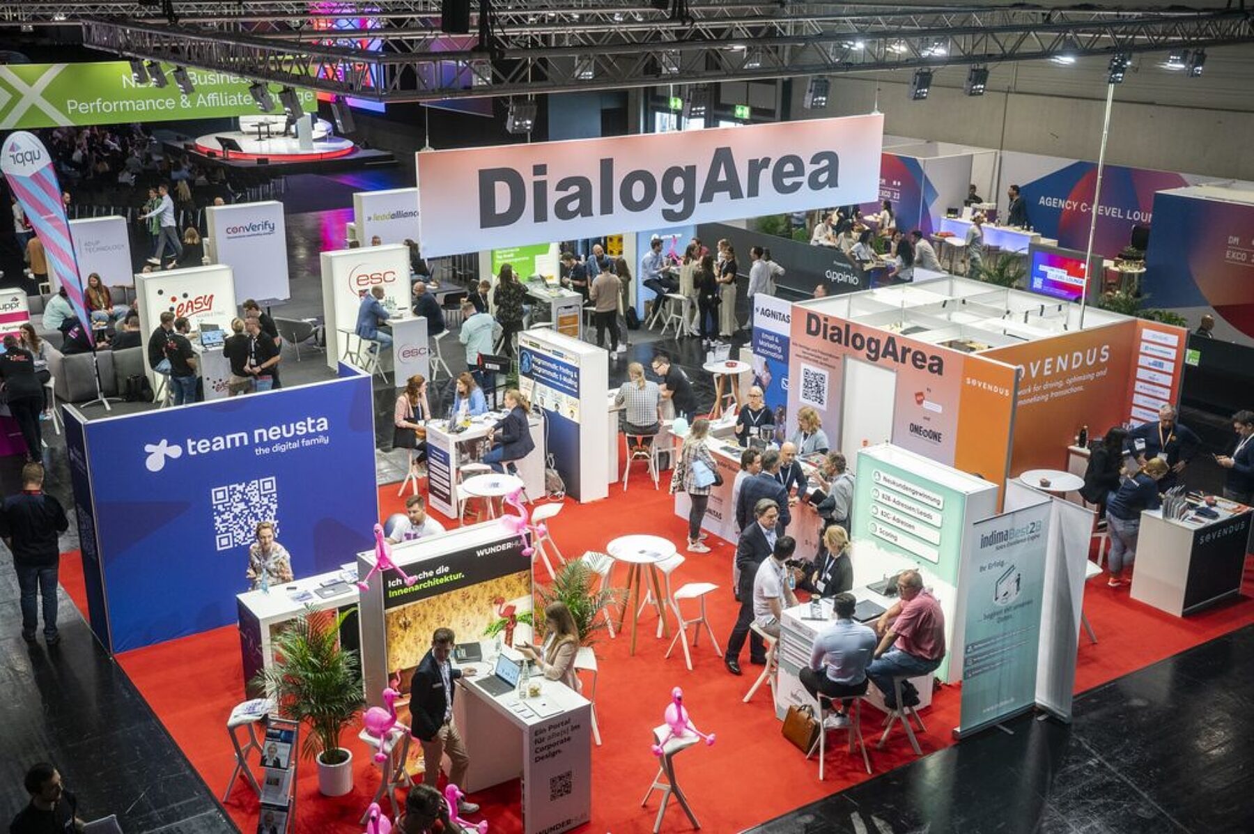 Medium-230921_Halle8_DialogArea_002