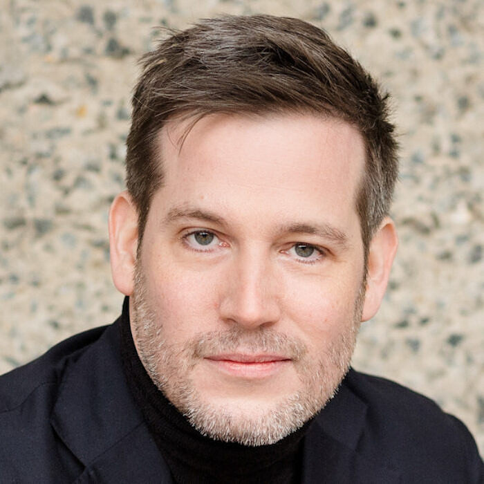 Dr. Daniel Knapp
