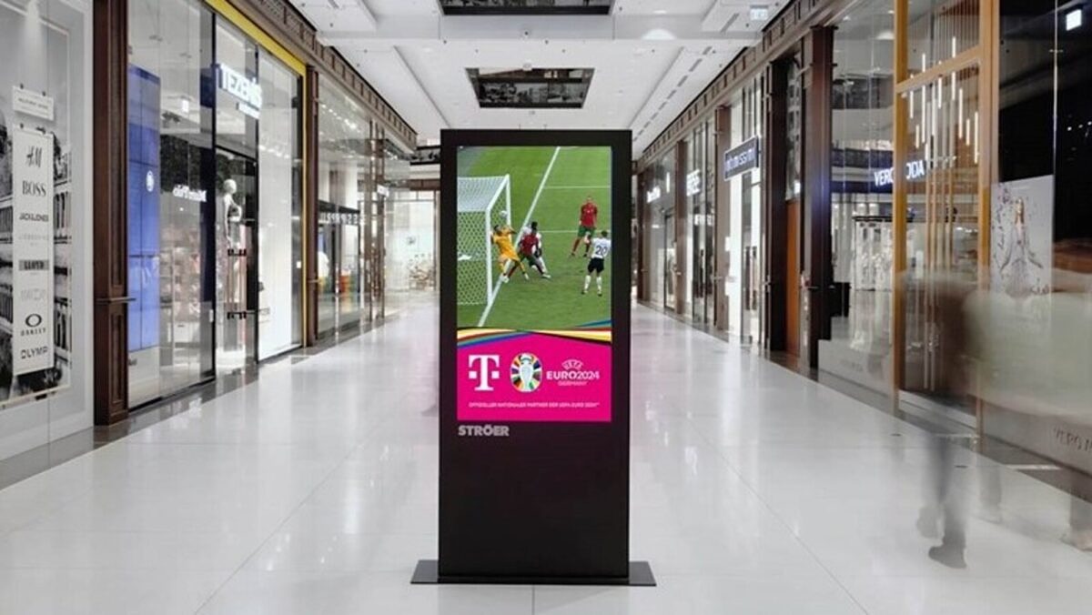 2_Copyright Deutsche Telekom Ströer_cut_1600
