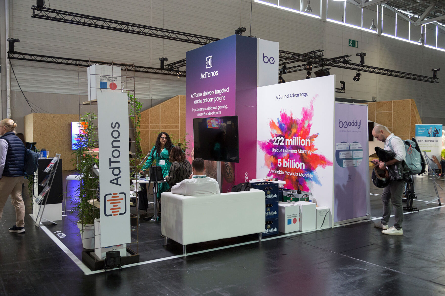 Start-Up-Area,-Halle-6